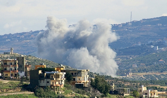 شهيد بغارة إسرائيلية جنوبي لبنان وحزب الله يستهدف مواقع للاحتلال