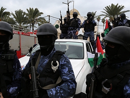 تقرير: إدارة بايدن تعتزم تأهيل شرطيين لقطاع غزة بالتعاون مع السلطة الفلسطينية