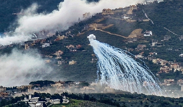 الاحتلال يهاجم مواقع جنوبي لبنان وحزب الله يستهدف مواقع إسرائيلية