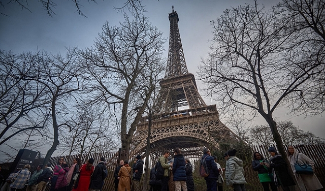 بسبب إضراب الموظّفين: إغلاق موقع برج إيفل في باريس منذ اليوم الإثنين