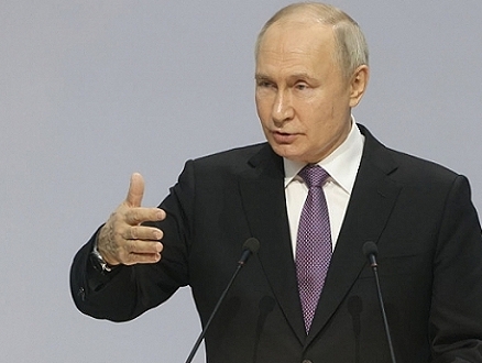 بوتين: روسيا "تعارض في شكل قاطع" نشر أسلحة نووية في الفضاء