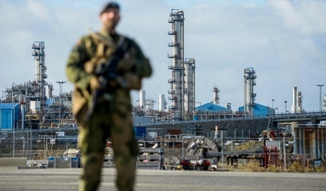 الطلب الأوروبي على الغاز بأدنى مستوى منذ عشر سنوات واستيراد غاز طبيعي مسال روسيّ 