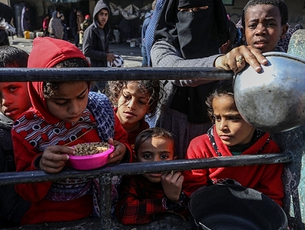 "أونروا": تجنّب المجاعة في غزة يرتبط بتوفر إرادة سياسيّة حقيقيّة 