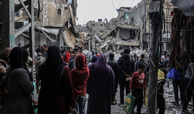 مباحثات التهدئة في غزة: فريق التفاوض الإسرائيليّ يطالب بتوسيع صلاحيّاته.. 