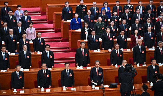الصين: اجتماعات على أعلى المستويات وتعهّدات لتعزيز 