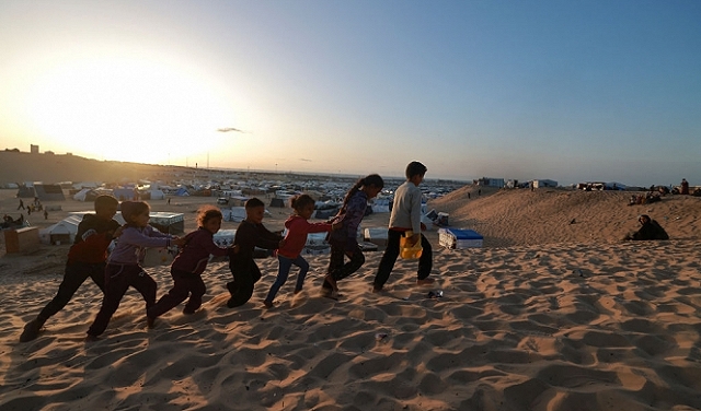 خلال 4 شهور: عدد الأطفال القتلى في غزة يفوق عددهم خلال أربعة أعوام في جميع النزاعات بالعالم