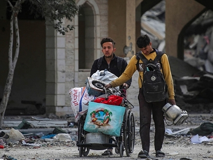 الحرب على غزة: شهداء وجرحى بمجمع الشفاء والاحتلال يحاصر المرضى