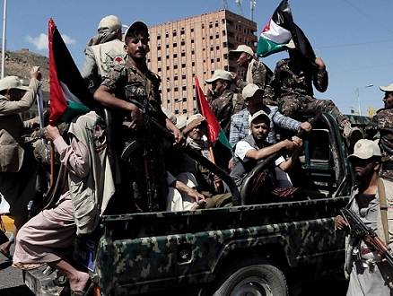 الحوثيّون: هجوم أميركيّ بريطانيّ يستهدف الحديدة غربيّ اليمن
