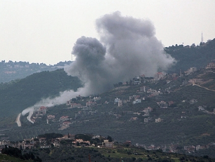 شهيدان بغارة على ميس الجبل وحزب الله يستهدف مواقع عسكريّة إسرائيليّة