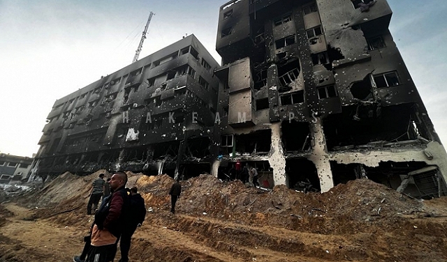 غزة: مئات الجثث بمجمع الشفاء الطبي ومحيطه