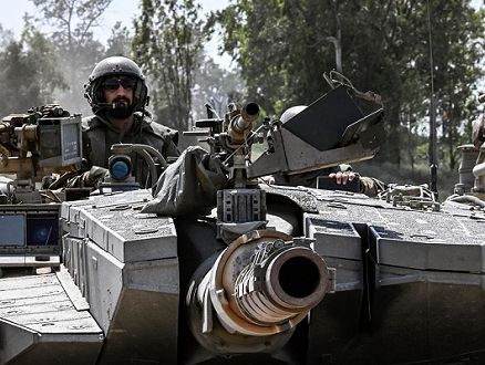 تقرير: الجيش الإسرائيلي يقيل قائد لواء وضابطا إثر مقتل عمال إغاثة بغزة