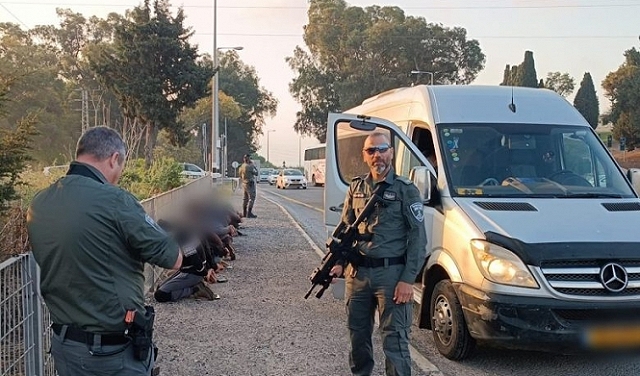 ملاحقة العمال الفلسطينيين: الشرطة تعتقل 11 عاملا من جنين وسائقا من أم الفحم