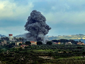  شهداء باستهداف مركبات جنوبي لبنان وحزب الله يستهدف مقرات عسكرية إسرائيلية