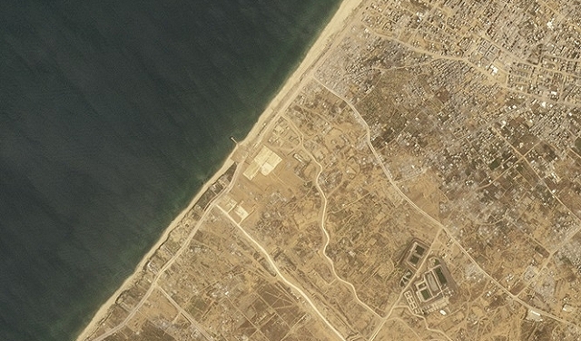 أميركا تشرع ببناء الرصيف العائم قبالة ساحل غزة
