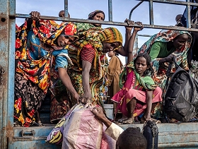 عام على الحرب: تحولات الصراع في السودان ومسارات حلّ الأزمة