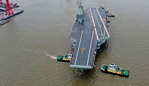 "فوجيان": الصين تُجري التجارب البحريّة الأولى على حاملة طائرات 
