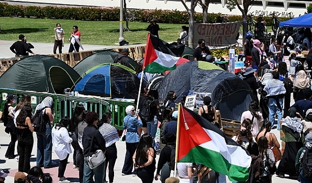 مؤيدون لإسرائيل يهاجمون طلابا متضامنين مع غزة ورقعة الحراك تتوسع