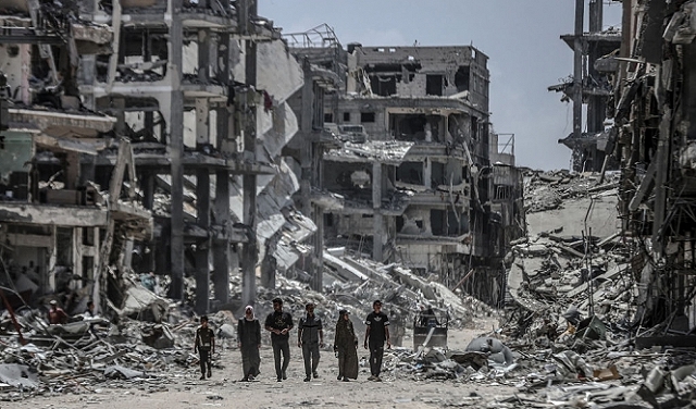 الحرب على غزة: شهداء ومصابون بقصف منزل في رفح ومدرسة لـ