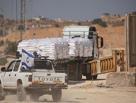  الجيش الإسرائيلي يسيطر على معبر رفح ويمنع عبور المساعدات الإنسانية 