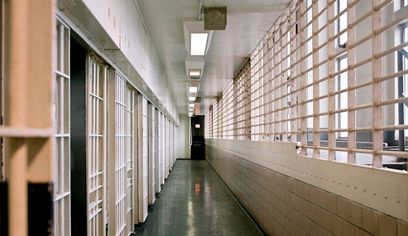 السجن 27 عامًا لأميركيّ هاجم شرطيين بالساطور في نيويورك