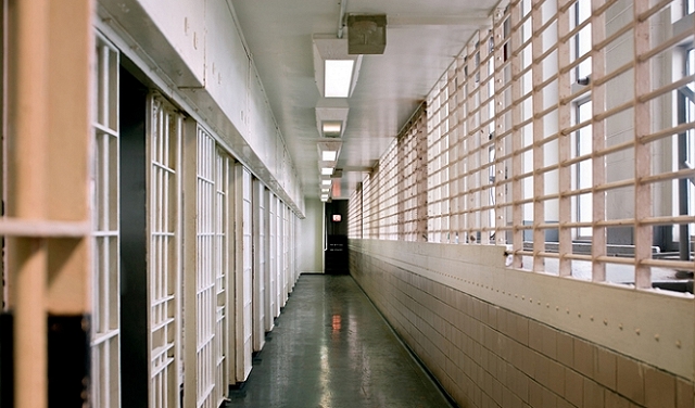 السجن 27 عامًا لأميركيّ هاجم شرطيين بالساطور في نيويورك