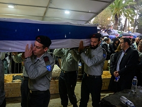 تقرير: الجيش الإسرائيلي يتستر على انتحار جنود بالحرب على غزة