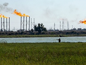 شركات صينيّة تفوز بعقود تراخيص لاستثمار النفط والغاز في العراق