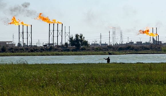 شركات صينيّة تفوز بعقود تراخيص لاستثمار النفط والغاز في العراق