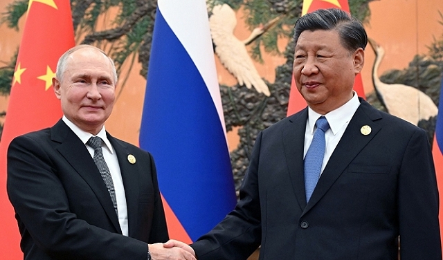الزعيم الصيني شي يلتقي الرئيس الروسي في بكين 