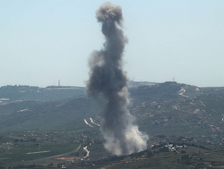 حزب الله يهاجم مواقع إسرائيلية بمسيرات وقذائف والاحتلال يقصف في جنوب لبنان
