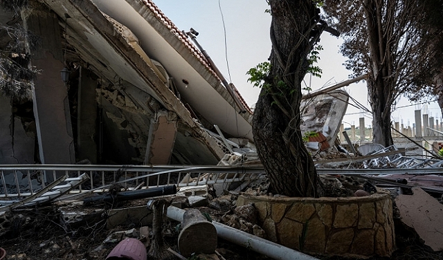 إسرائيل تهدد بتوسيع القصف على لبنان واجتياح جنوبه