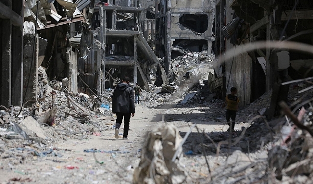 كيف تقوّض الحرب على قطاع غزّة ثقافة الديمقراطية حول العالم؟