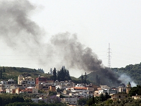 شهداء بهجمات إسرائيلية جنوبي لبنان وحزب الله يستهدف مواقع للاحتلال