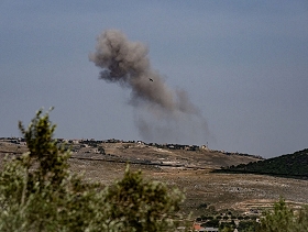 الاحتلال يهاجم "سلسلة" من الأهداف بجنوب لبنان وحزب الله يستهدف مواقع إسرائيليّة