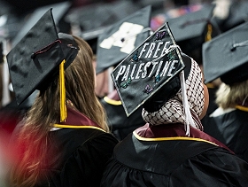 دعما لفلسطين... خريجون بجامعة ييل الأميركية ينسحبون من حفل للتخرج