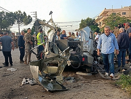 شهيد و3 جرحى بغارة إسرائيلية استهدفت سيارة قرب النبطية جنوبي لبنان