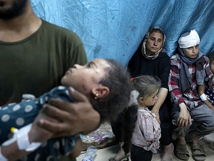 الحرب على غزة: شهداء وجرحى ومعارك ضاريه في جباليا