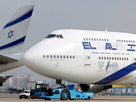 "إل عال" مستفيدة من عزوف شركات الطيران العالمية عن الملاحة من وإلى إسرائيل