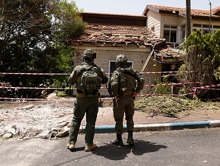 قصف متبادل بين حزب الله والجيش الإسرائيلي وانفجار مسيرة بالجولان