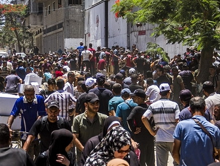 الإعلام الحكومي بغزة: ضعف جهود الإغاثة وتراجع المساعدات يهددان بعودة المجاعة