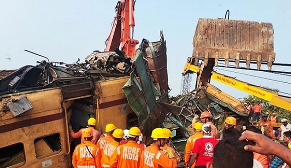 الهند.. مقتل خمسة أشخاص في تصادم قطارين 