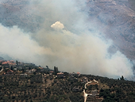 شهداء بقصف للاحتلال جنوبي لبنان وحزب الله يهاجم أهدافا إسرائيلية