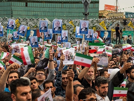 الإيرانيون يدلون بأصواتهم لستة مرشحين في الانتخابات الرئاسية الجمعة