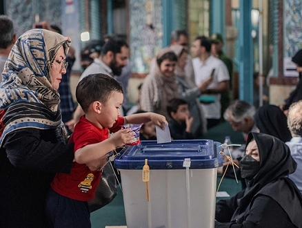 نتائج الجولة الأولى من الانتخابات الإيرانيّة... تراجع التأييد للمعسكرين الإصلاحيّ والمحافظ