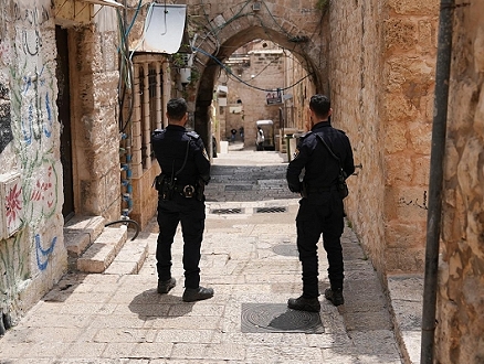 "عدالة" يطالب بوضع حد لممارسات الشرطة في القدس