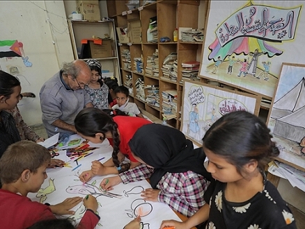 غزة: الرسم فسحة للتفريغ النفسيّ عن الأطفال في ظلّ الحرب