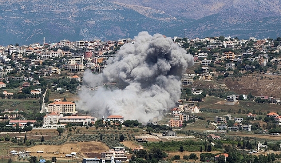 مقتل جندي إسرائيلي بهجوم لحزب الله والاحتلال يقصف في لبنان