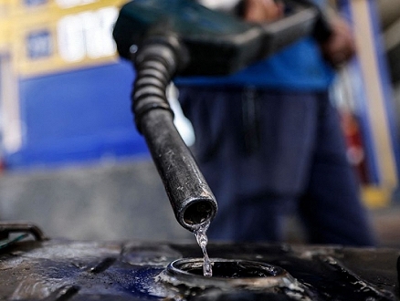 الحكومة المصريّة ترفع أسعار الوقود بـ15٪ تنفيذًا لبرنامج "الإصلاح الاقتصاديّ"