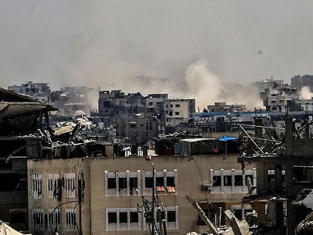 الحرب على غزة: شهداء ومصابون بغارات إسرائيلية متواصلة على القطاع 
