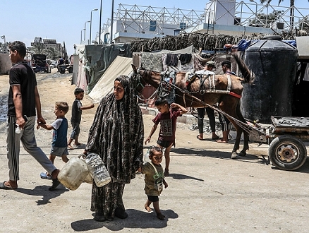 الحرب على القطاع: شهداء ومصابون بقصف مدرستين بمدينة غزة ورشقة صاروخية باتجاه عسقلان